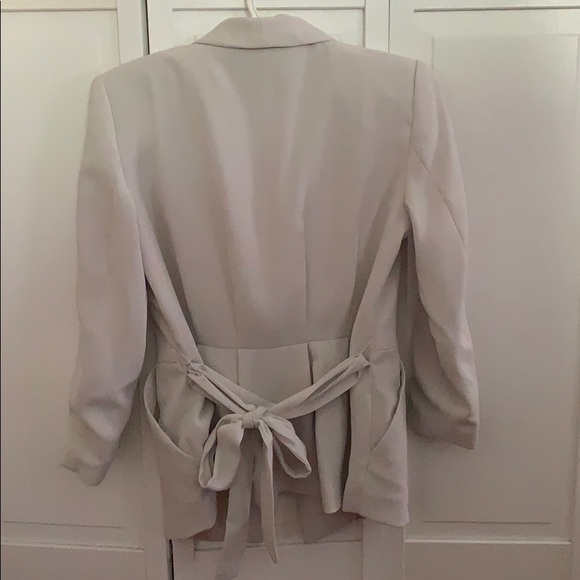 H&M blazer In off white size 10. Never worn - Picture 2 of 4